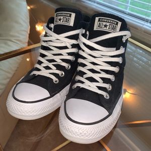 Black high top coverse